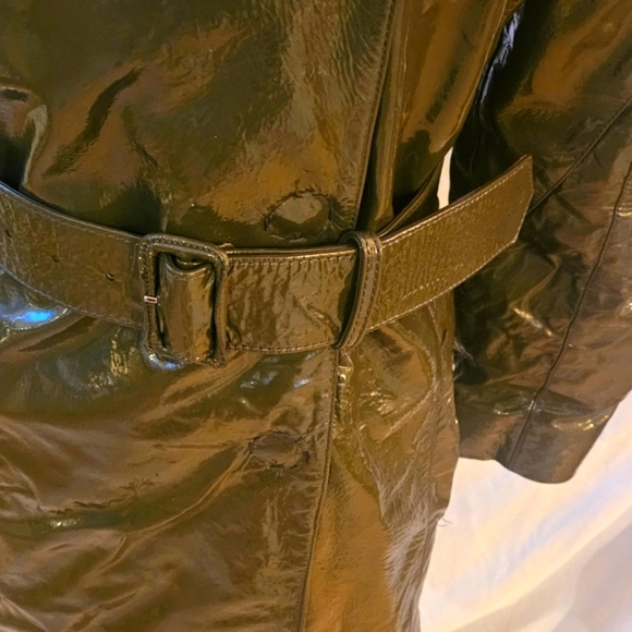 PRADA Italy Rare Women's Olive Green Genuine Patent Leather Coat w Belt Sz 38/S - Picture 5 of 16